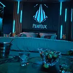 公寓 Smart Luxury Penthouse - Private Sauna, Hot-tub, Cinema At The Location In *