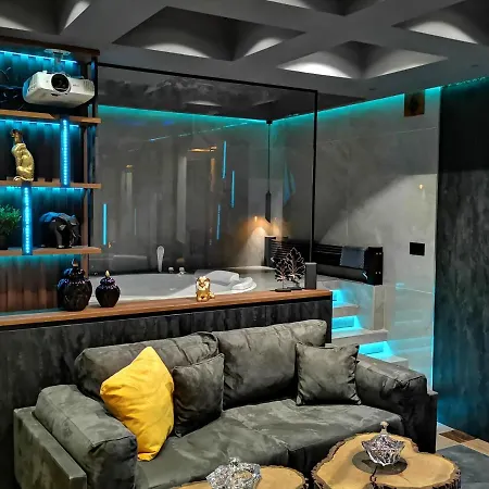 Apartment Smart Luxury Penthouse - Private Sauna, Hot-tub, Cinema At The Location In Skopje