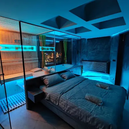 Apartment Smart Luxury Penthouse - Private Sauna, Hot-tub, Cinema At The Location In Skopje