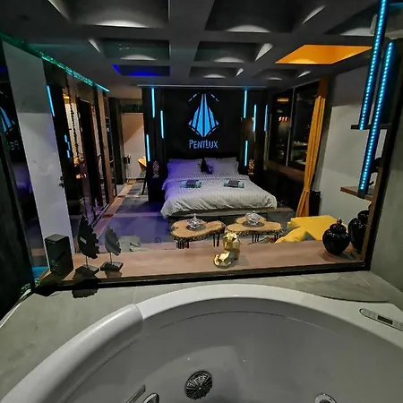 Smart Luxury Penthouse - Private Sauna, Hot-tub, Cinema At The Location In * Skopje