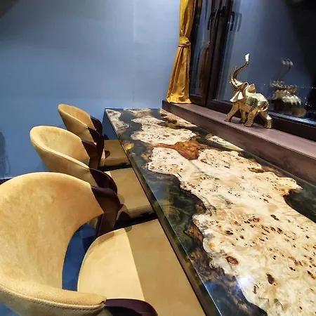 Smart Luxury Penthouse - Private Sauna, Hot-tub, Cinema At The Location In Appartamento