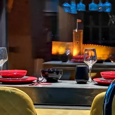 Smart Luxury Penthouse - Private Sauna, Hot-tub, Cinema At The Location In Appartamento