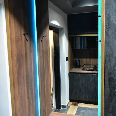 Smart Luxury Penthouse - Private Sauna, Hot-tub, Cinema At The Location In Skopje