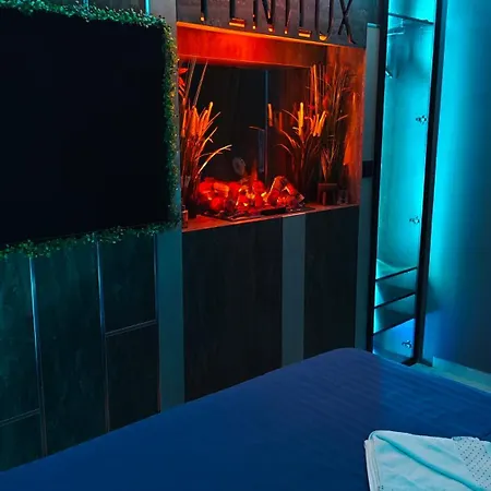 Smart Luxury Penthouse - Private Sauna, Hot-tub, Cinema At The Location In