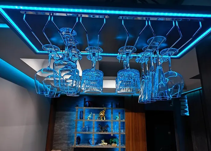 Smart Luxury Penthouse - Private Sauna, Hot-tub, Cinema At The Location In Apartment *