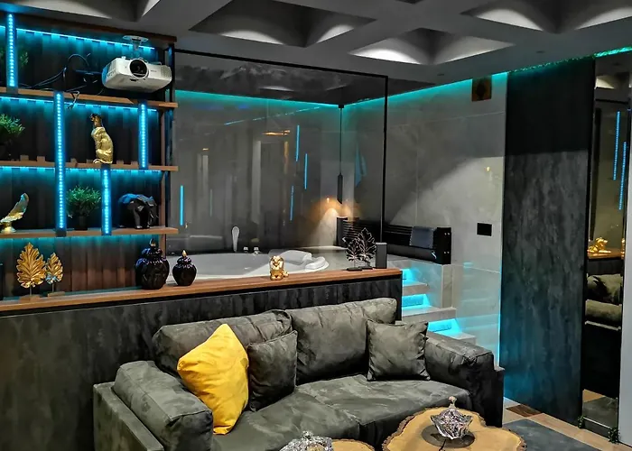 Appartement Smart Luxury Penthouse - Private Sauna, Hot-tub, Cinema At The Location In Skopje