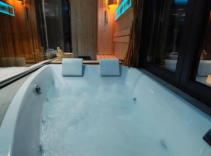 Appartement Smart Luxury Penthouse - Private Sauna, Hot-tub, Cinema At The Location In Skopje