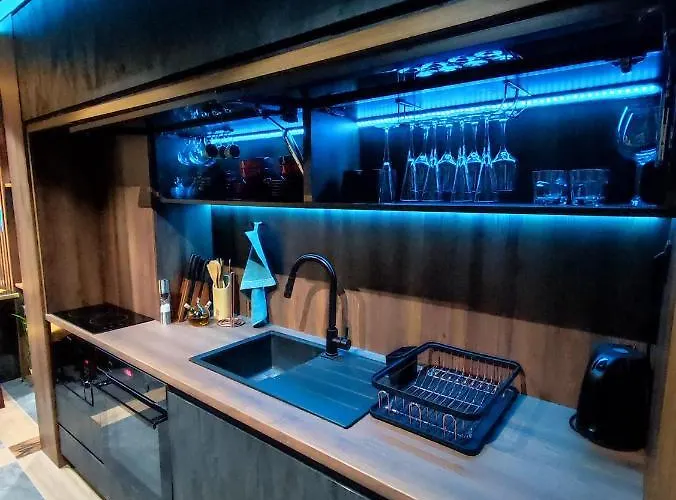 Apartment Smart Luxury Penthouse - Private Sauna, Hot-tub, Cinema At The Location In Skopje