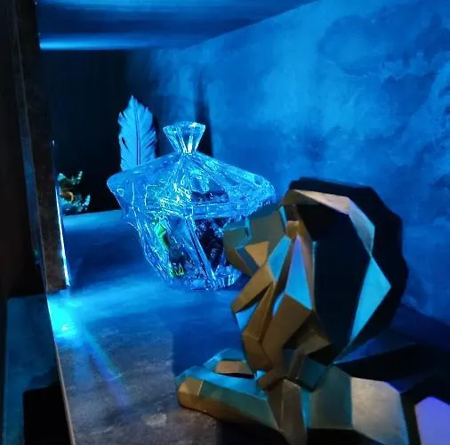 Smart Luxury Penthouse - Private Sauna, Hot-tub, Cinema At The Location In Apartment