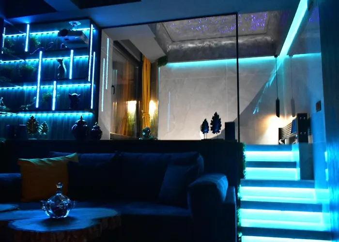 Smart Luxury Penthouse - Private Sauna, Hot-tub, Cinema At The Location In Apartment Skopje