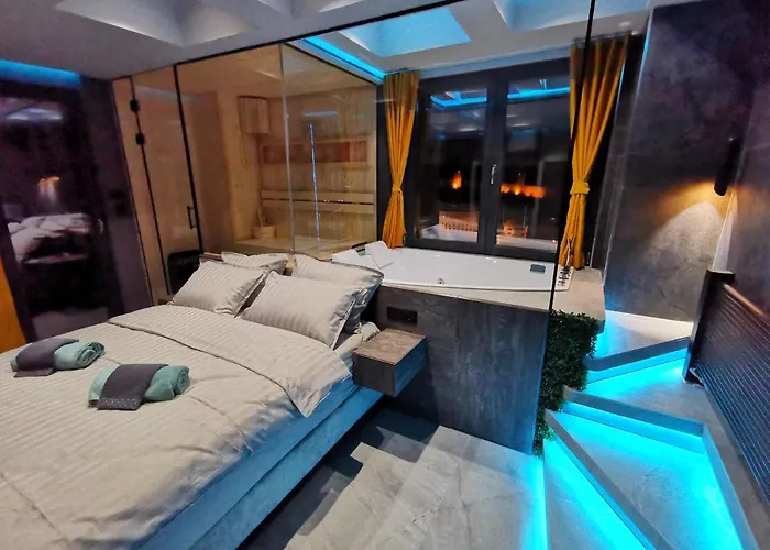 Apartment Smart Luxury Penthouse - Private Sauna, Hot-tub, Cinema At The Location In *