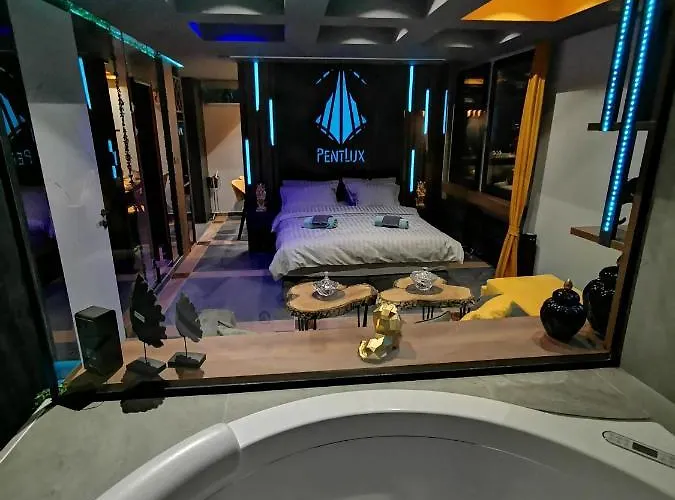 Smart Luxury Penthouse - Private Sauna, Hot-tub, Cinema At The Location In * Skopje