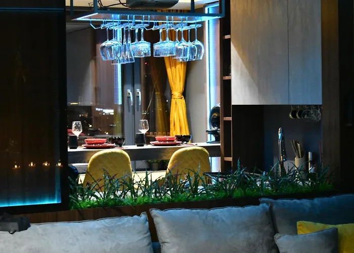 Smart Luxury Penthouse - Private Sauna, Hot-tub, Cinema At The Location In Skopje